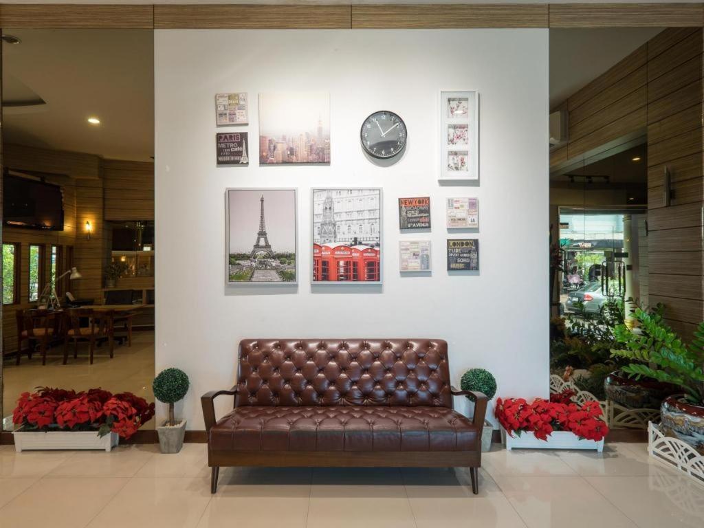 New Suanmali Hotel Bangkok Extérieur photo