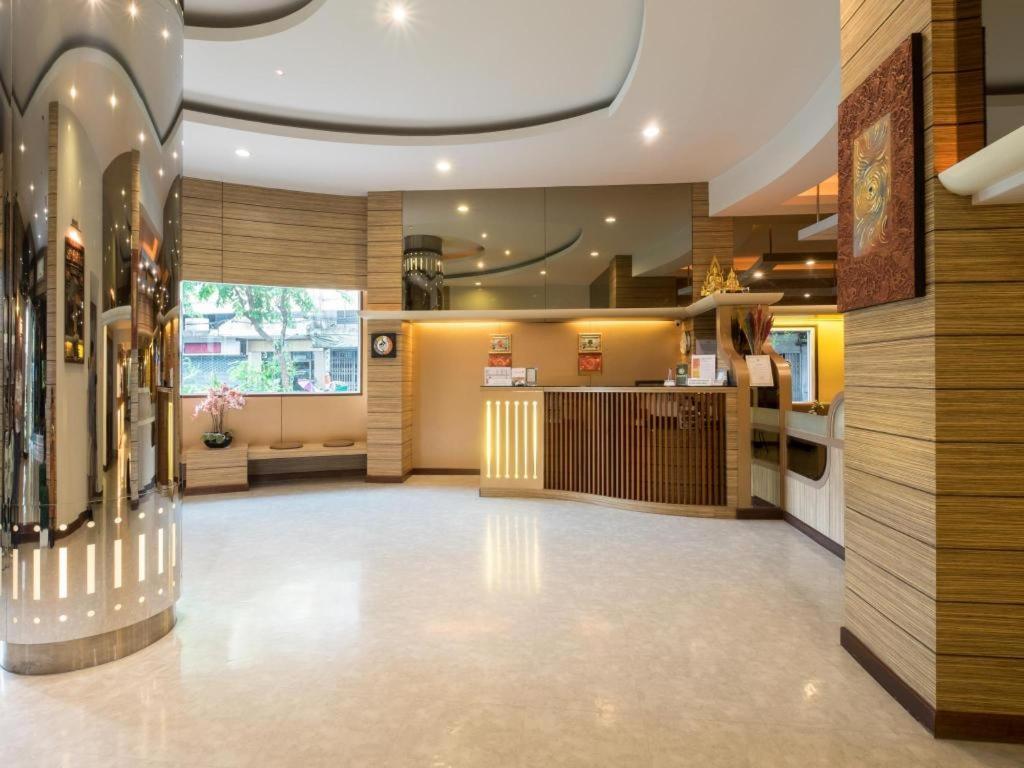 New Suanmali Hotel Bangkok Extérieur photo