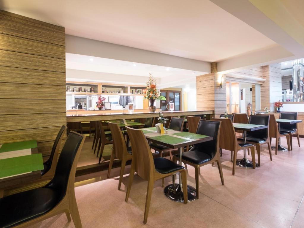 New Suanmali Hotel Bangkok Extérieur photo