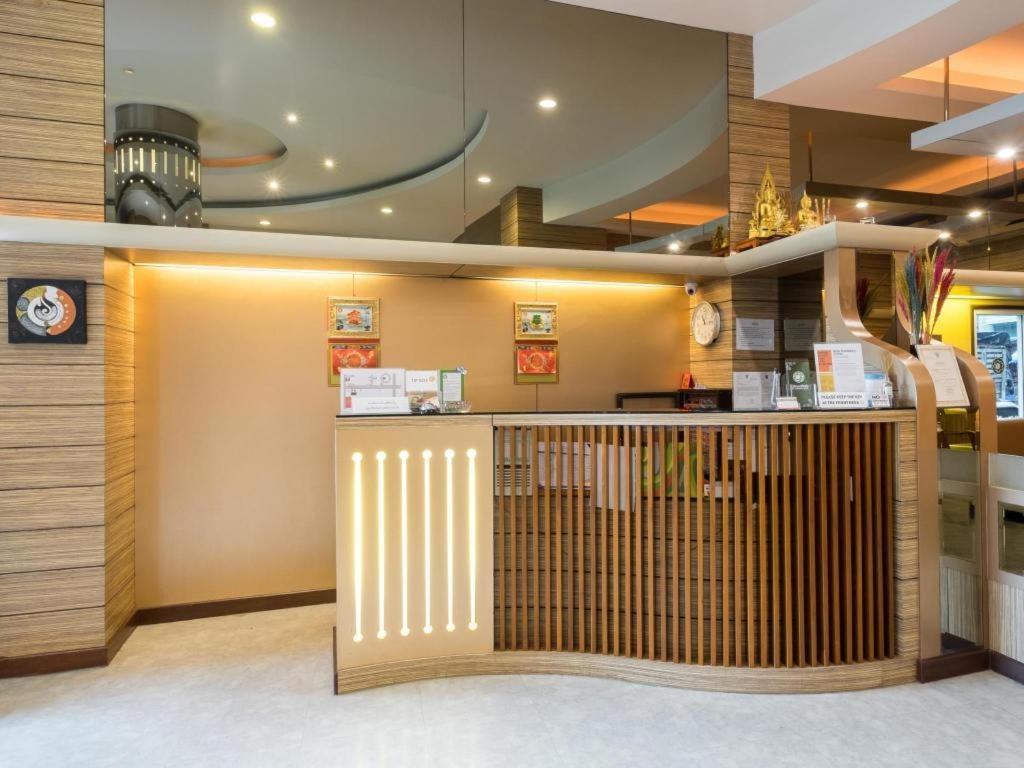 New Suanmali Hotel Bangkok Extérieur photo