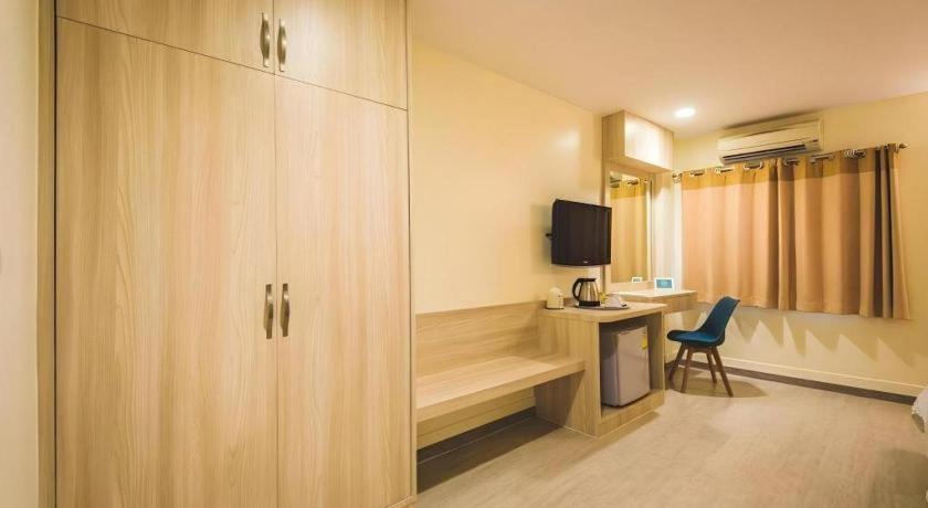 New Suanmali Hotel Bangkok Extérieur photo