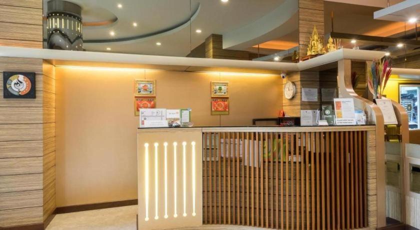 New Suanmali Hotel Bangkok Extérieur photo