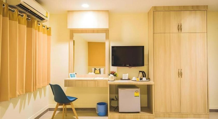 New Suanmali Hotel Bangkok Extérieur photo