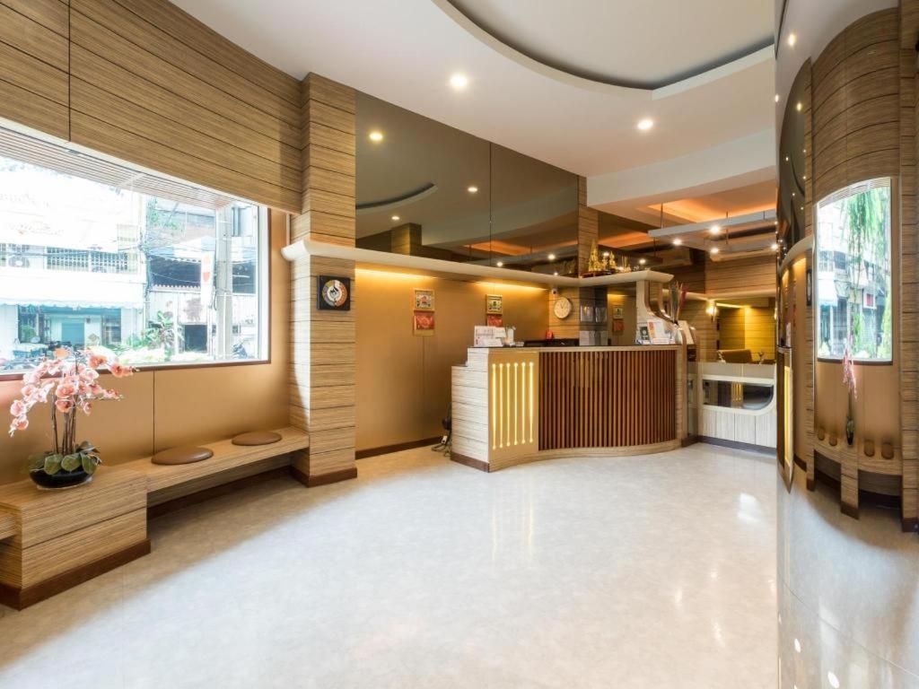 New Suanmali Hotel Bangkok Extérieur photo