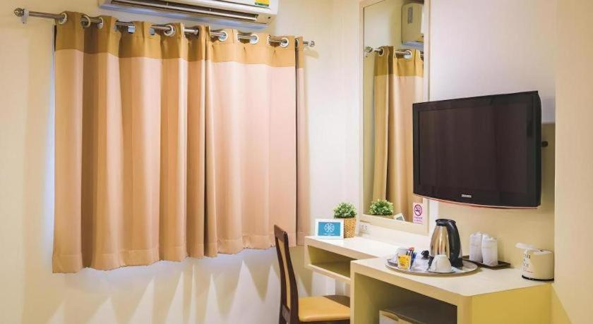 New Suanmali Hotel Bangkok Extérieur photo