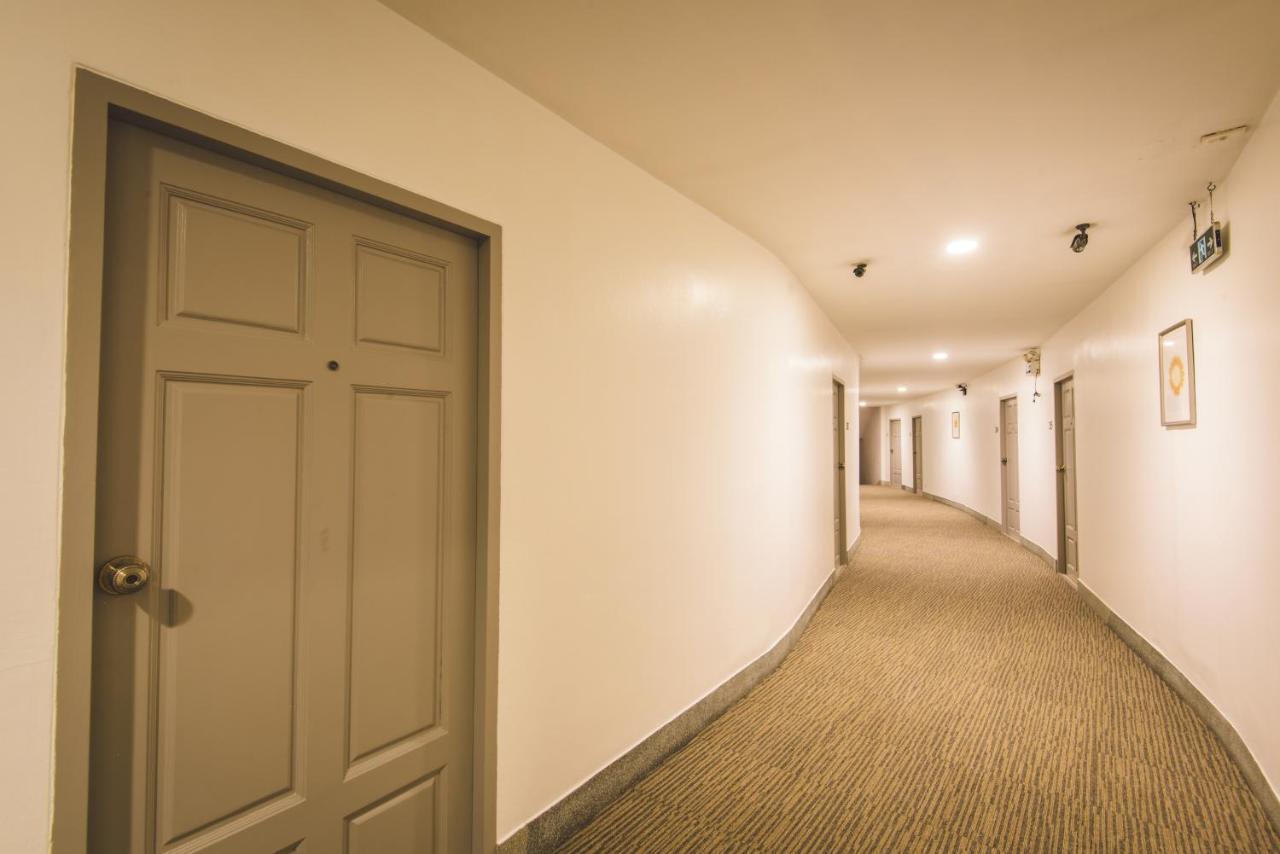 New Suanmali Hotel Bangkok Extérieur photo